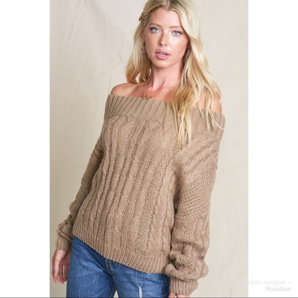 ❤️NEW! Off Shoulder Slouchy Cable Knit Sweater! - Picture 3 of 5